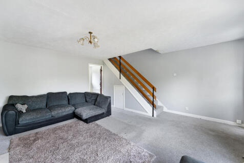74 KINGSLEY DRIVE-2.jpg