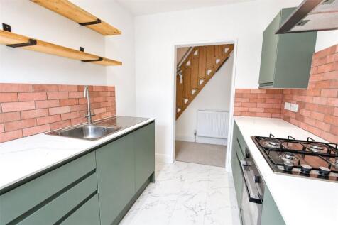 Elm Road, Leigh-on-Sea, Essex, SS9 photo 4