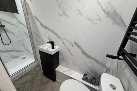 Room 2 Davneport Road photo 5