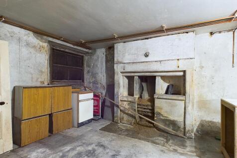 CAM04201G0-PR0017-STILL020