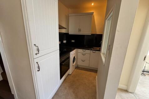 1a Church Street, Stone, ST15 8BD photo 3