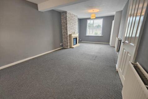 Houldsworth Crescent, Holbrooks, Coventry, CV6 photo 4