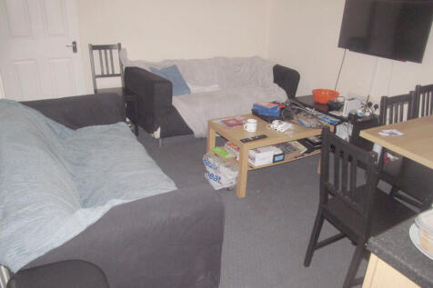 St. Peters Road, Reading, Berkshire, RG6 photo 3