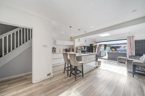 1354225-12-68c7df...