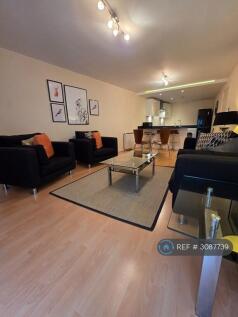 2-bed flat on Fountain Court, London, SE1, £3,250/mo