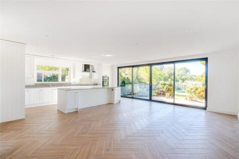 Chalk Lane, East Horsley, Leatherhead, KT24 photo 2