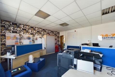 CAM02023G0-PR0075-STILL008