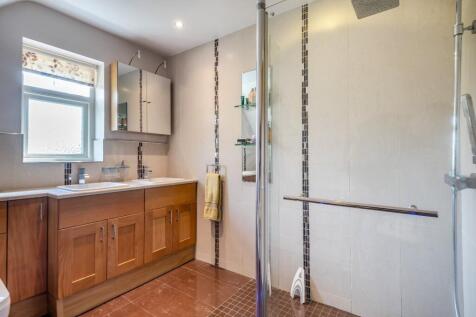 Ensuite Shower Room