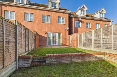 CAM04332G0-PR0557...