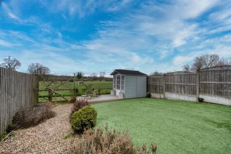Rear Garden and summer house.jpg
