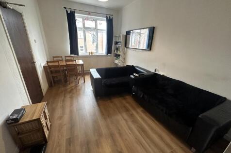 153aDR.lounge.JPG