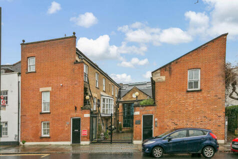 Kingsley Court, Church Street, Hampton