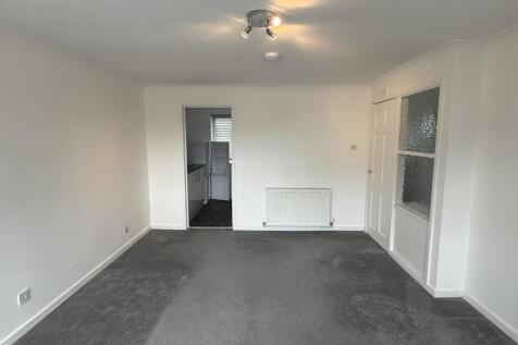 Glen Ogle Court, Polmont, FK2 photo 3