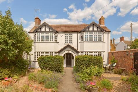 The Yews WEB PH-20.jpg