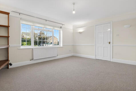 Living Room (3)