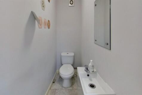 260-Dawlish-Road-Bat