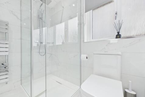 CAM05526G0-PR0028...