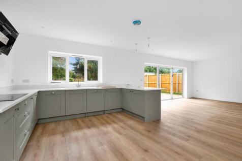 Kitchen/ Dining Room