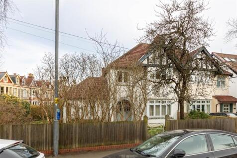 Bristol, BS6 - property photo
