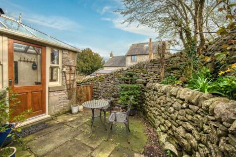 Honeypot Cottage Side External
