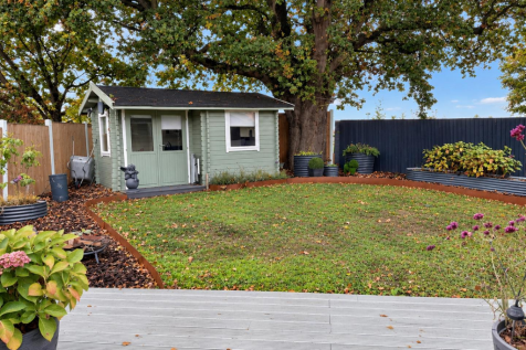 Cozy Autumn Backyard Garden.png