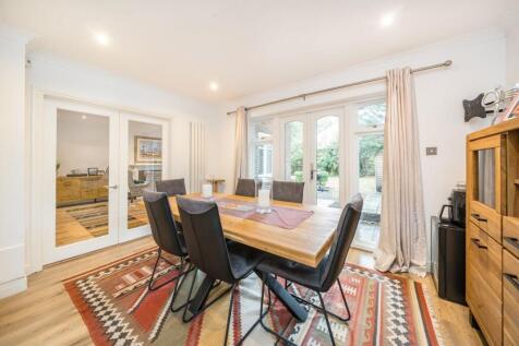 Hanger Hill, Weybridge photo 4
