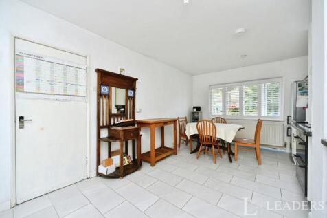Friars Avenue, Peacehaven, East Sussex, BN10 photo 4