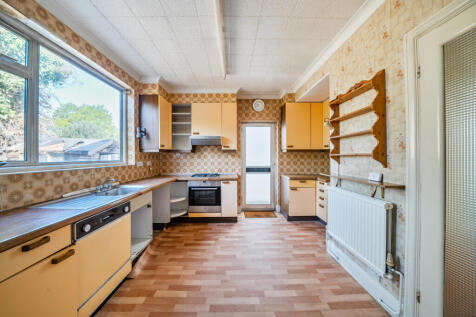 1335735-4-689f04e...