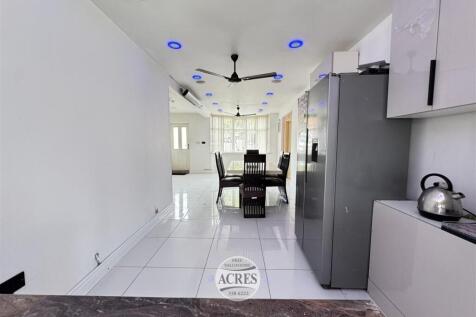 IMG_1574 (Large).jpg