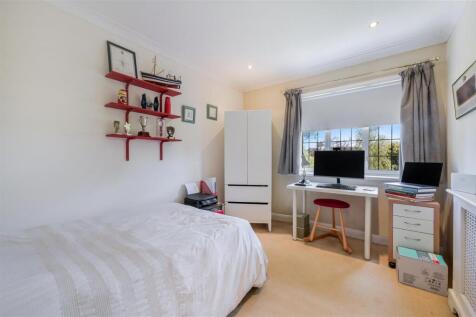 WILMERHATCH LANE (12).jpg