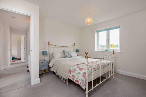 8651596-interior1...