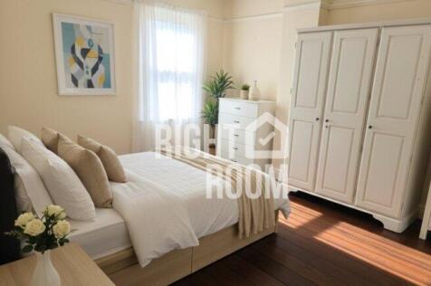 room-1-60-richmond-wood-road-bh8-9dj-1041598