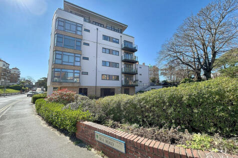 Bournemouth, BH5 - property photo