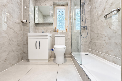 Shower Room/ WC