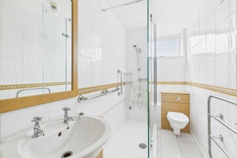 CAM03974G0-PR0135...