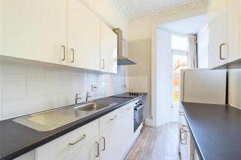 Ground Floor Flat, Beaconsfield Road, Clifton photo 3