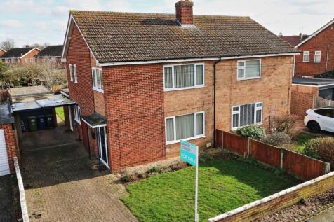 St Neots, PE19 - property photo