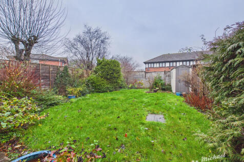 CAM03852G0-PR0547-STILL012
