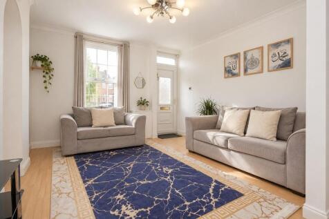 living room 4.jpg