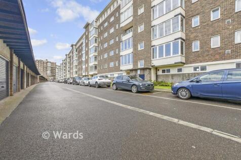 Driveway/Parking