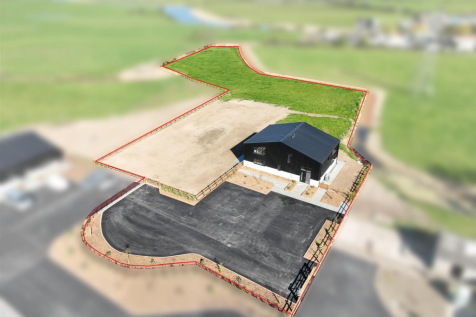 Barn 1 Blur.png