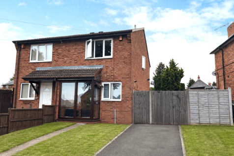 Two-Bedroom Semi-Detached Home with Conservatory,