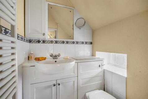 The Old House, Hannington