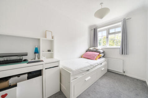 1343066-4-68b1931...