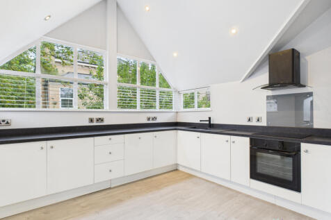 Unique Two Bed Semi-Detached House with Garage to