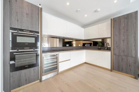 Atkinson Close, Wimbledon, London, SW20 photo 4