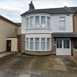 3 Bedroom Semi-Detached in SS2 5DS