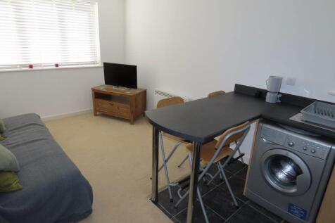 Apartment 3 63 Woodheys Park, Kingswood, Hull, HU7 photo 5
