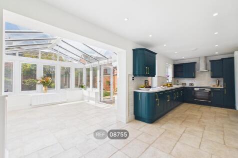 Highgrove Gardens, Stamford, PE9 2GR photo 3