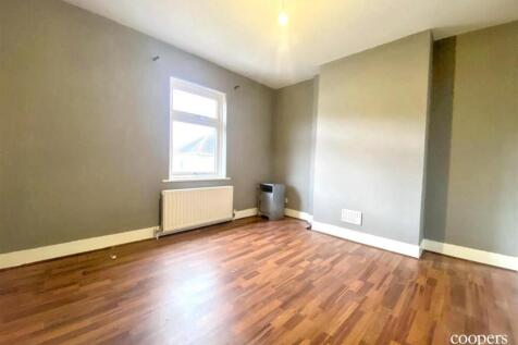 New Road, Uxbridge, UB8 photo 4